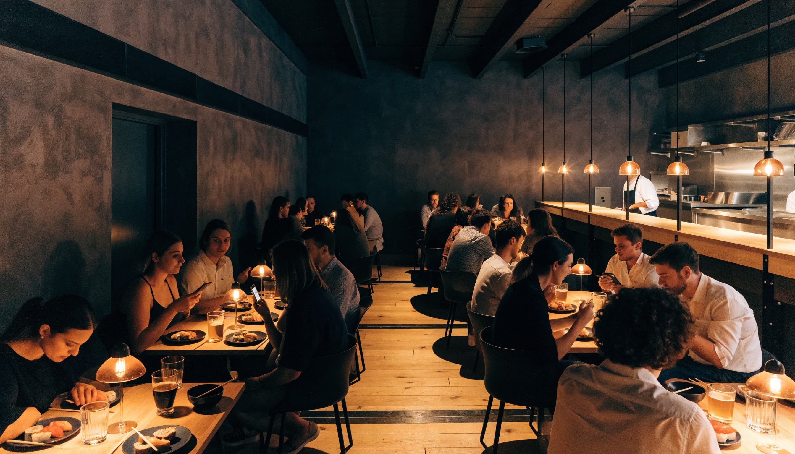 La sala piena in una sera di servizio
